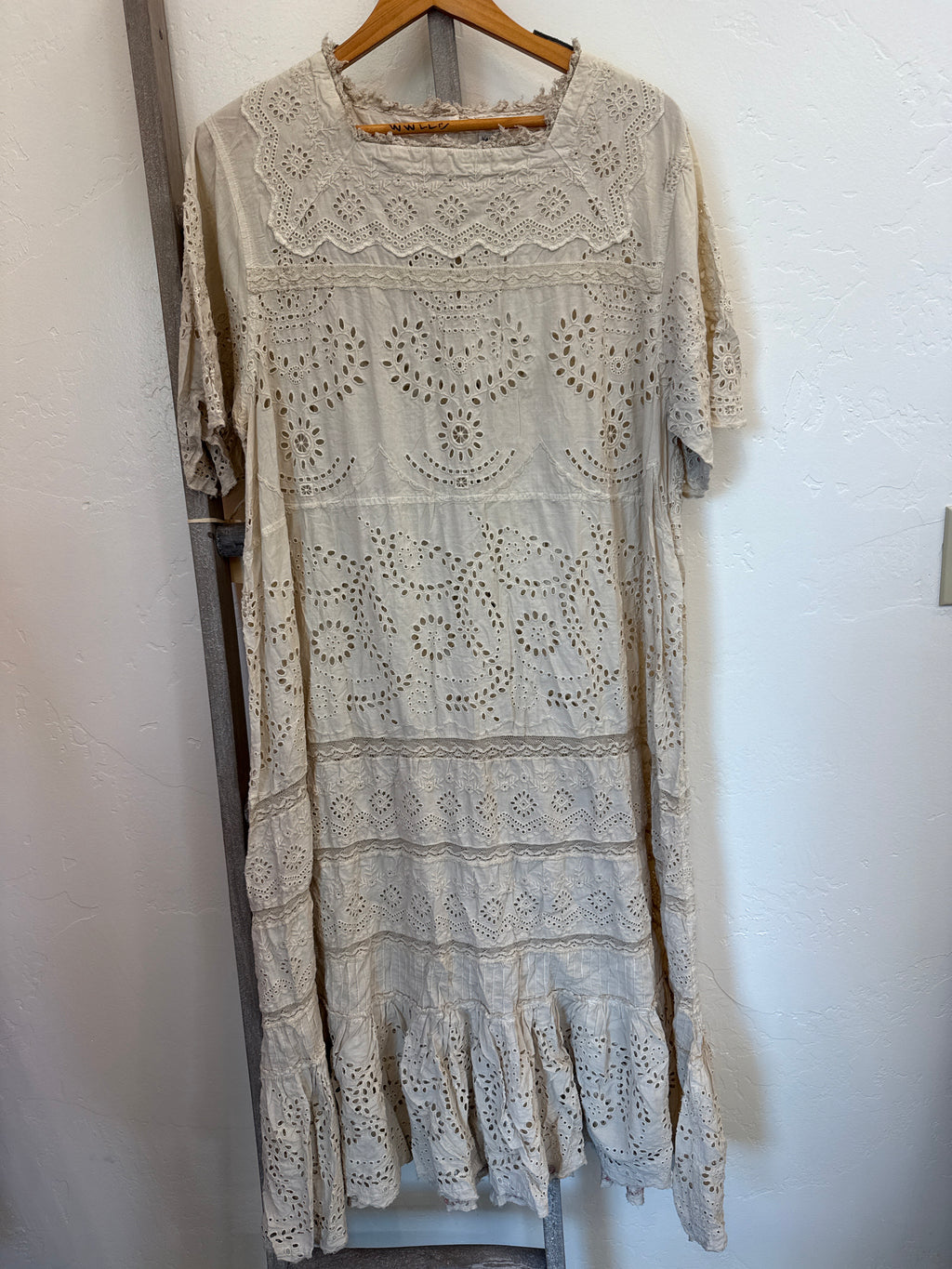 Eyelet heren dress