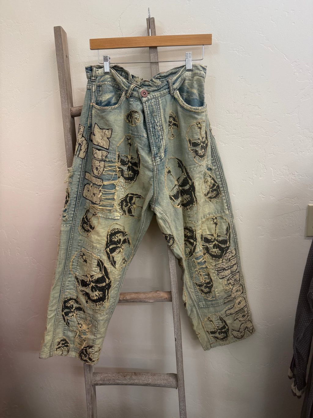 Paranoid Minor Pants 654